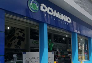 Fachada Revestimento Metálico ACM - Domínio Auto Peças